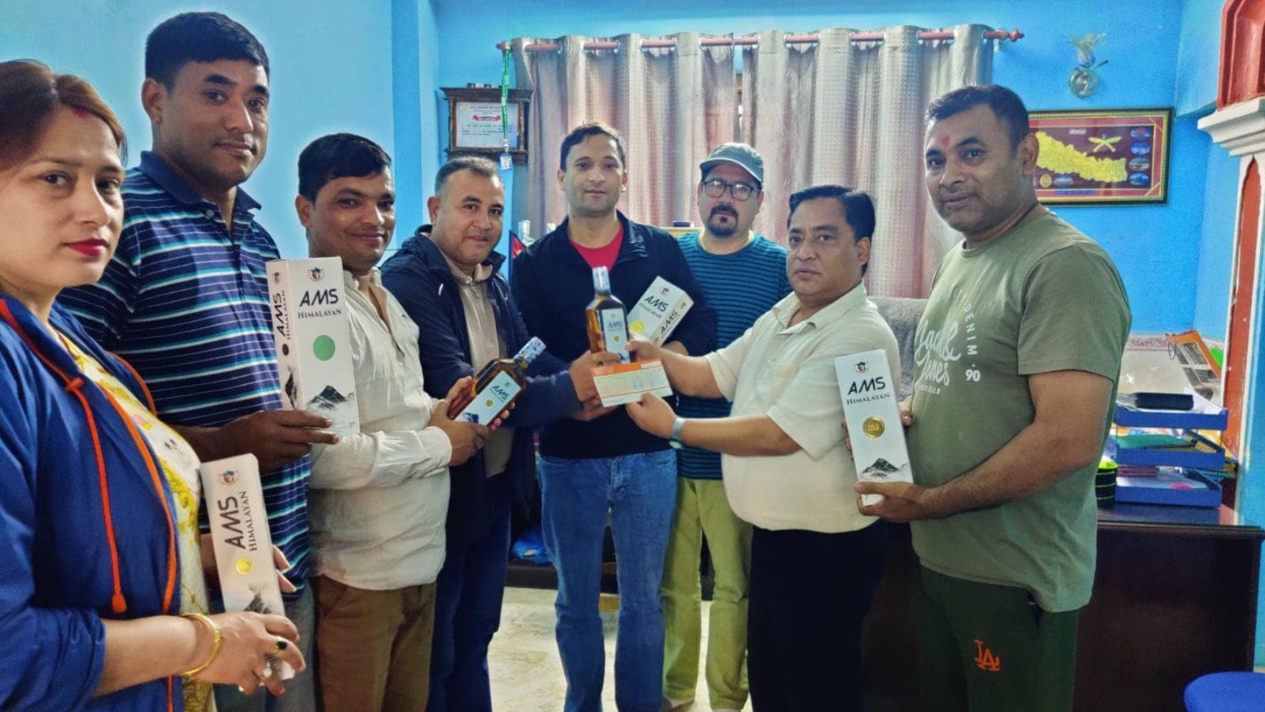 संघका सदस्यहरूलाई AMS HIMALAYAN प्रस्तुत