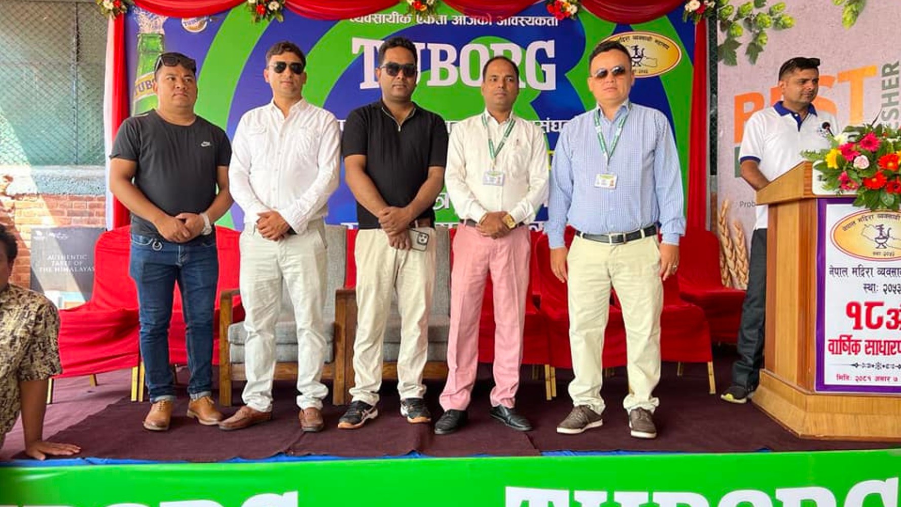 संघका सदस्यहरूबीच छलफल